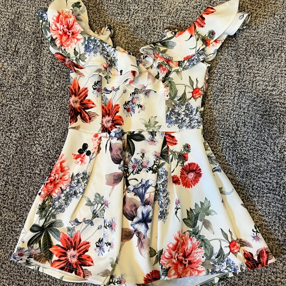 Floral Romper - Picture 1 of 1